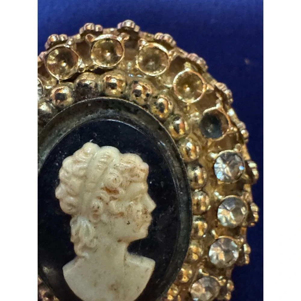 Vintage Coro Cameo Brooch Gold Tone Rhinestone Frame Signed Oval Pin Victorian